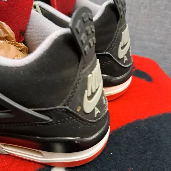 Size 7.5 Nike Air Jordan 4 Retro Bred Black Cement 308497  display picture 3